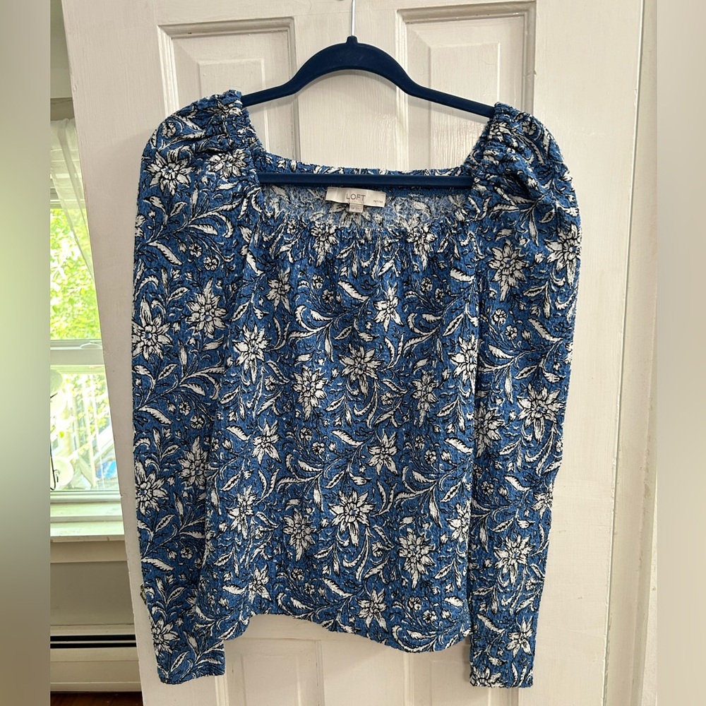 Loft Blue Floral Puff Sleeve Top
